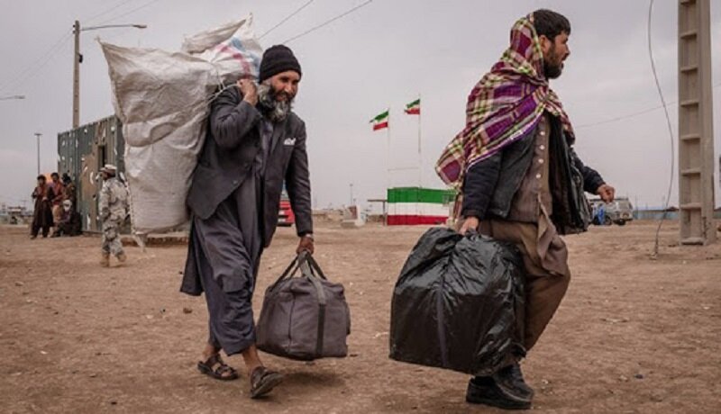 با دیوارکشی مرزها می‌توان مشکل مهاجران افغانستانی را حل کرد؟/ «ما در ایران اصلا نمی‌دانیم سیاست‌های مهاجرتی چیست»