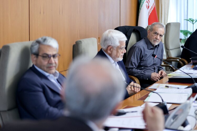 وزیر نفت: از ابتدای خرداد تا پایان سال ماهی یک افتتاح بزرگ در حوزه نفت و پتروشیمی خواهیم داشت