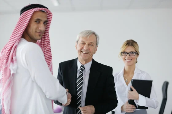 مزایا و معایب مهاجرت کاری به عمان