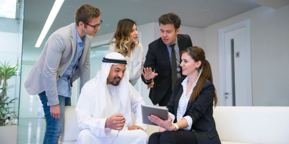 ویزای کاری عمان چیست و چه کسانی واجد شرایط هستند؟